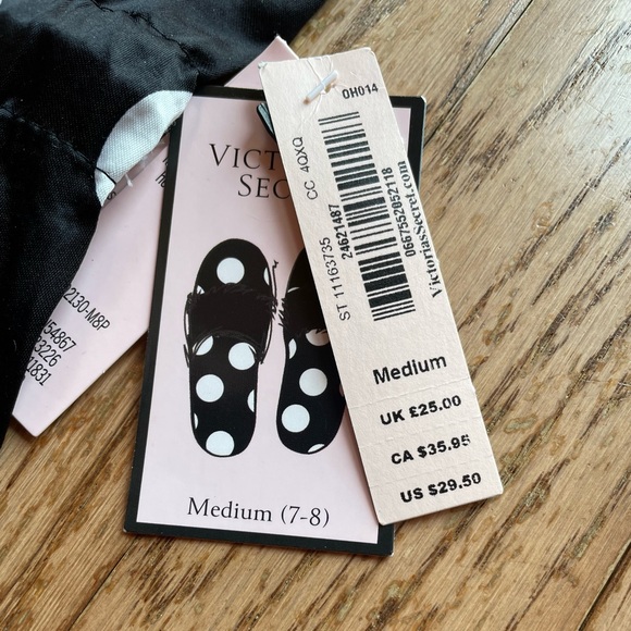 NWT victoria’s secret slippers - Picture 2 of 3